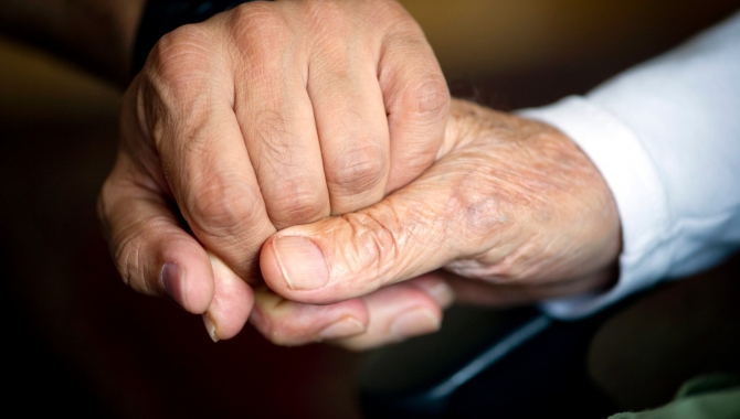 Batranetile sunt grele uneori: Primul an cu sufletul in sihastrie, lung cat eternitatea