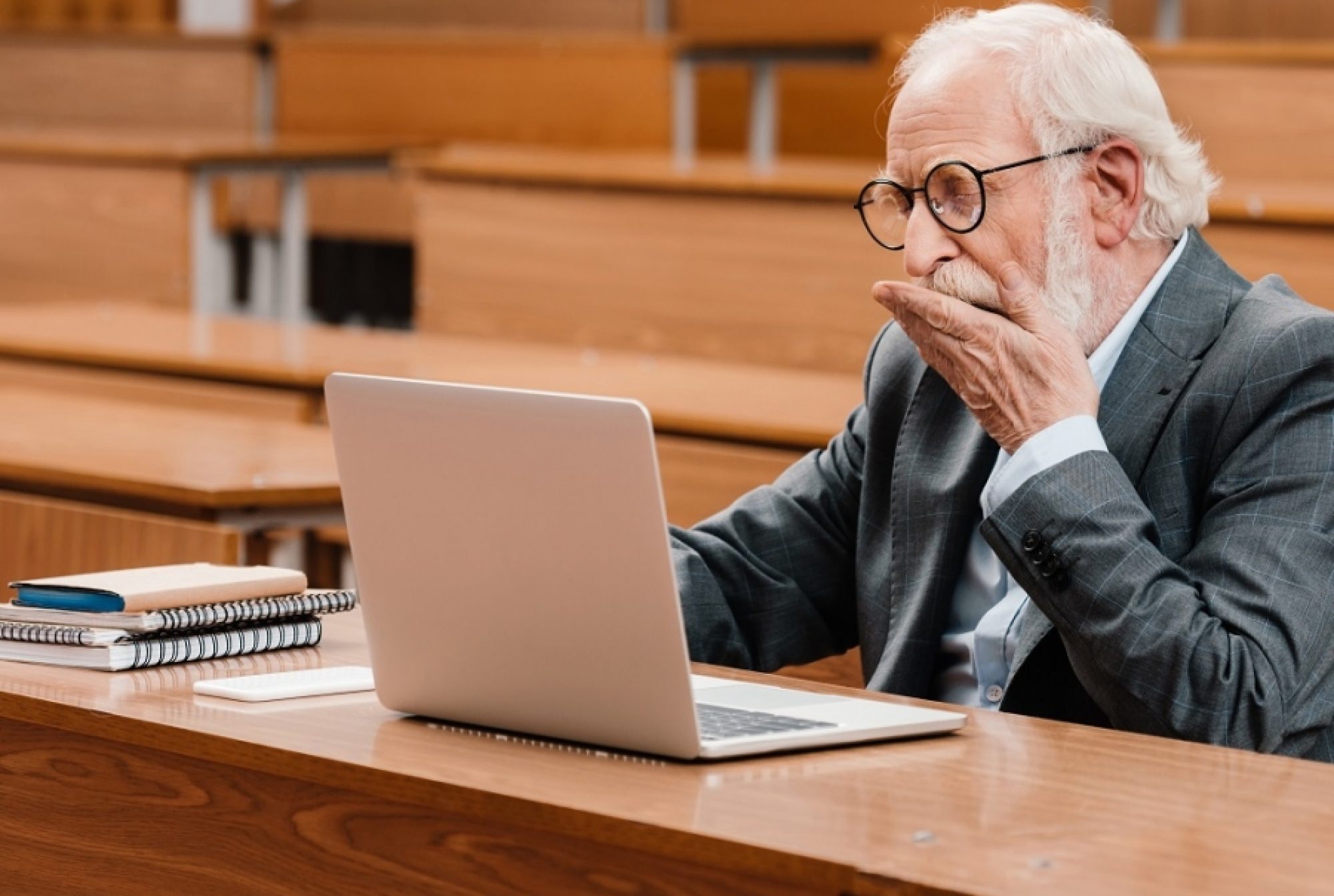 Cat este de ingrijoratoare somnolenta diurna excesiva la varsta a treia?