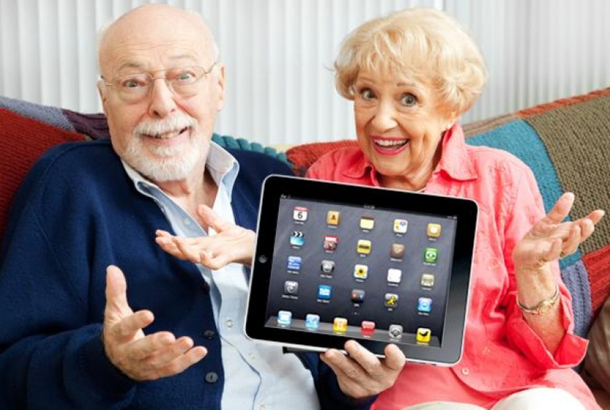 Cum pot invata varstnicii sa foloseasca tehnologia? – 6 Sfaturi utile