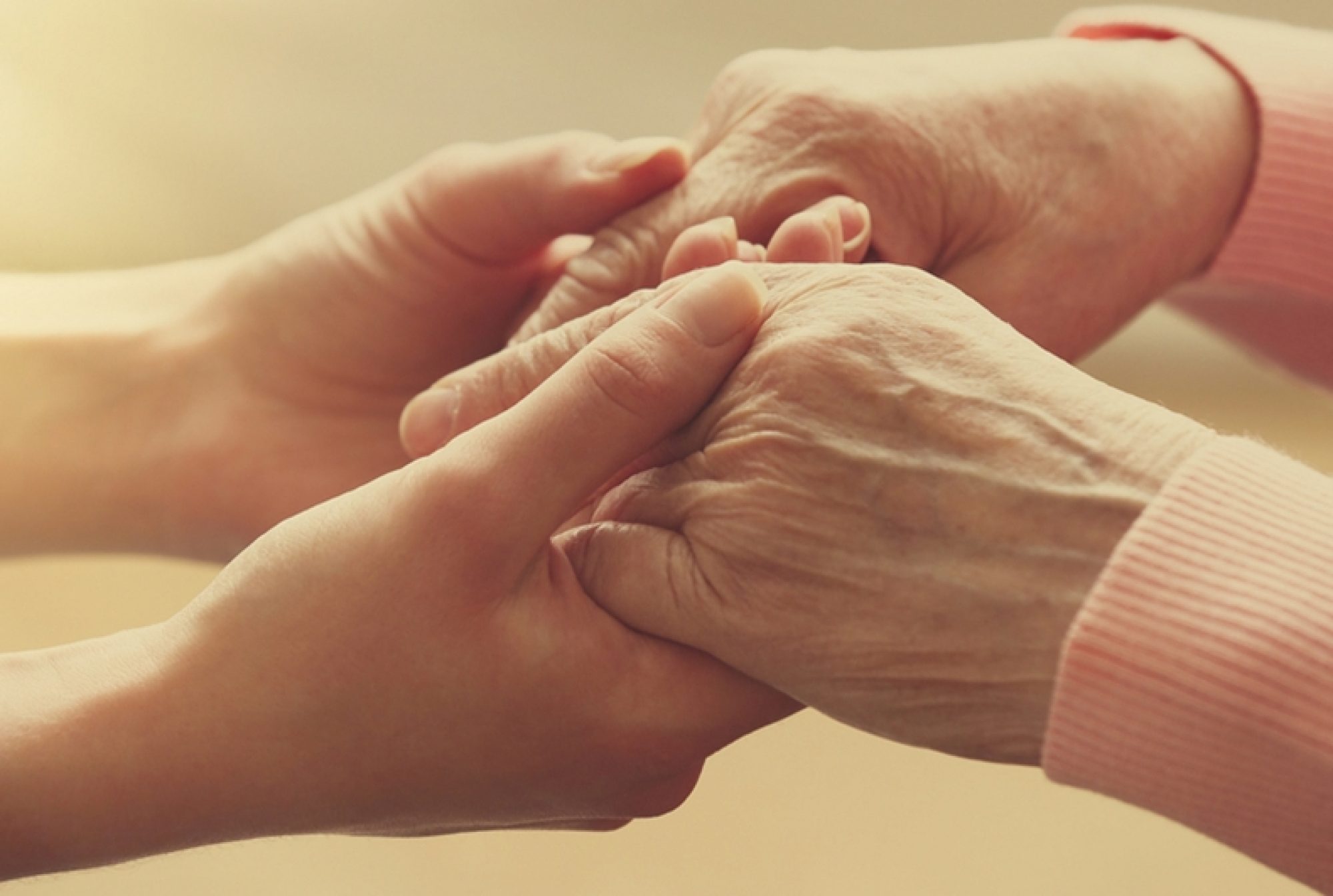 Camin de batrani particular – De ce varstnicii sufera mereu de frig?