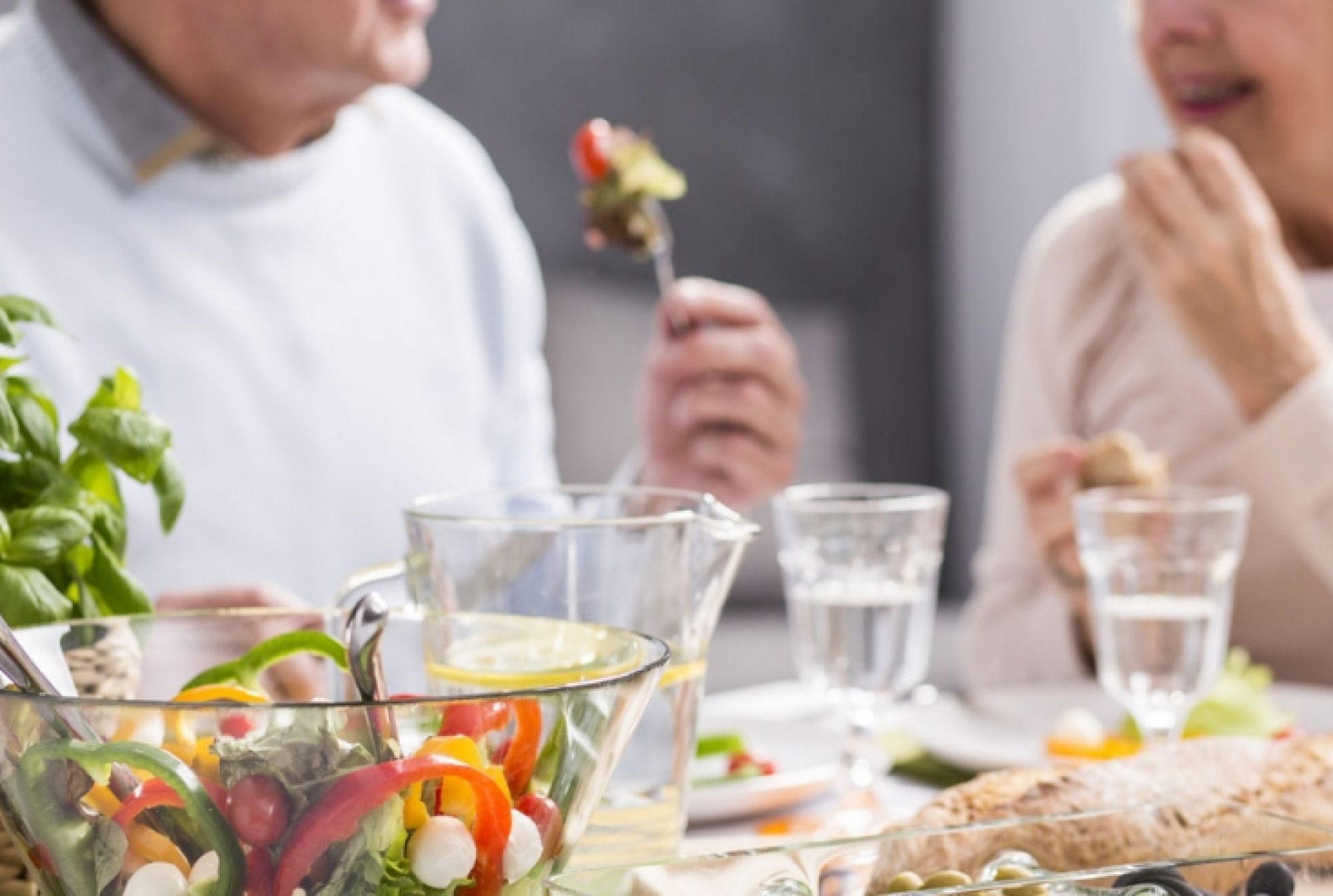 Vitamine si minerale pentru a treia varsta: Care sunt cele mai bune si de ce?