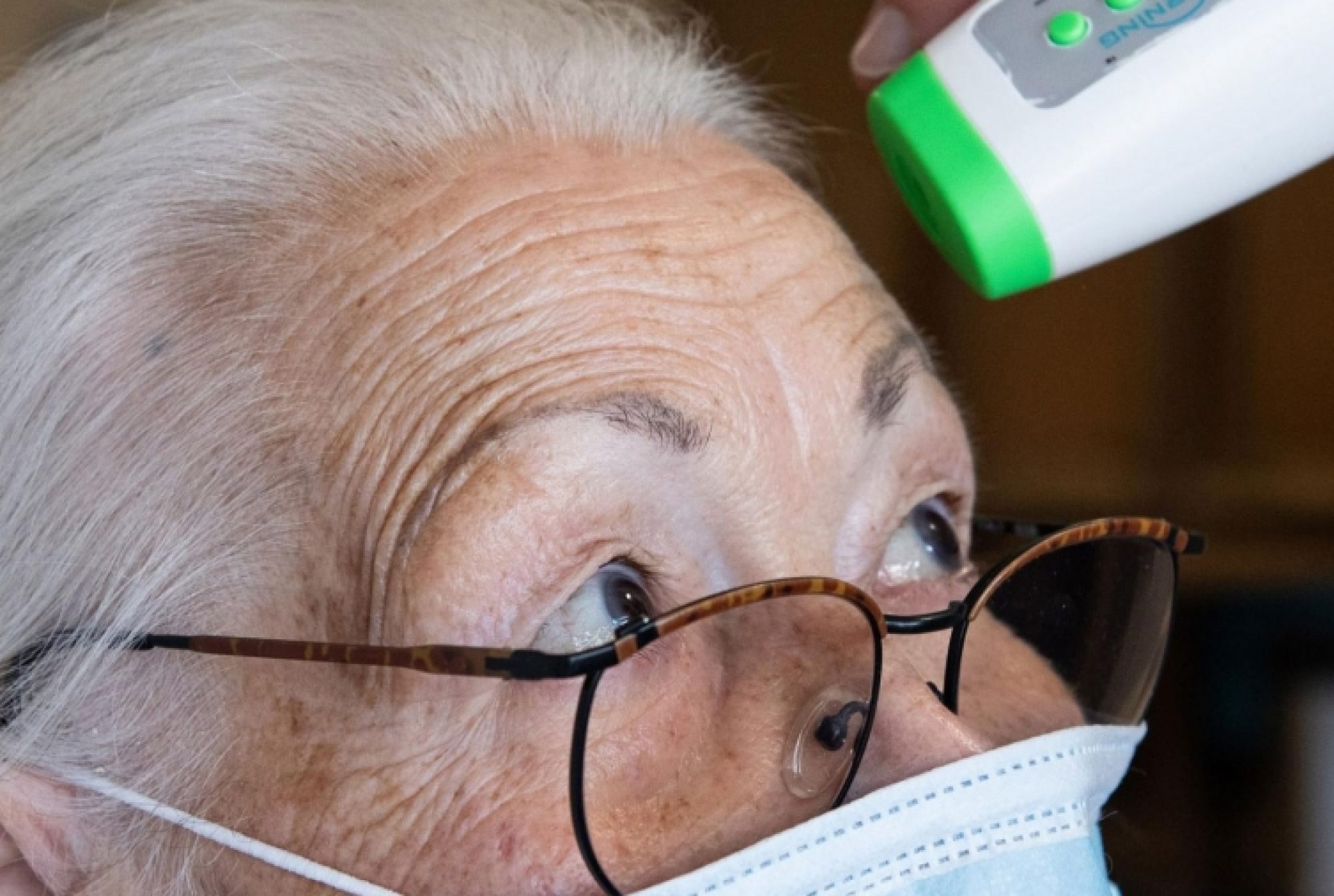 Cum se pot sustine mecanismele imunitare ale varstnicilor in sezonul cald?